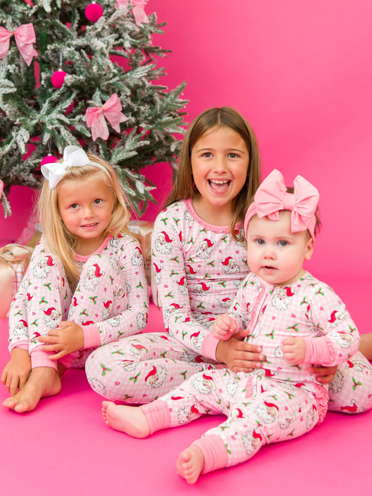 SoftSnooze™ Baby Girls Bamboo Viscose Pink Dear Santa Convertible Ruffle One Piece Footie Pajama
: Pink / 3-6m
