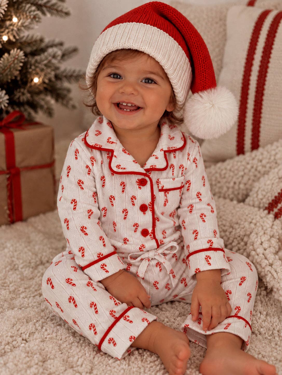 Knit Santa Hat, Red: XS (0 - 2 yr.)