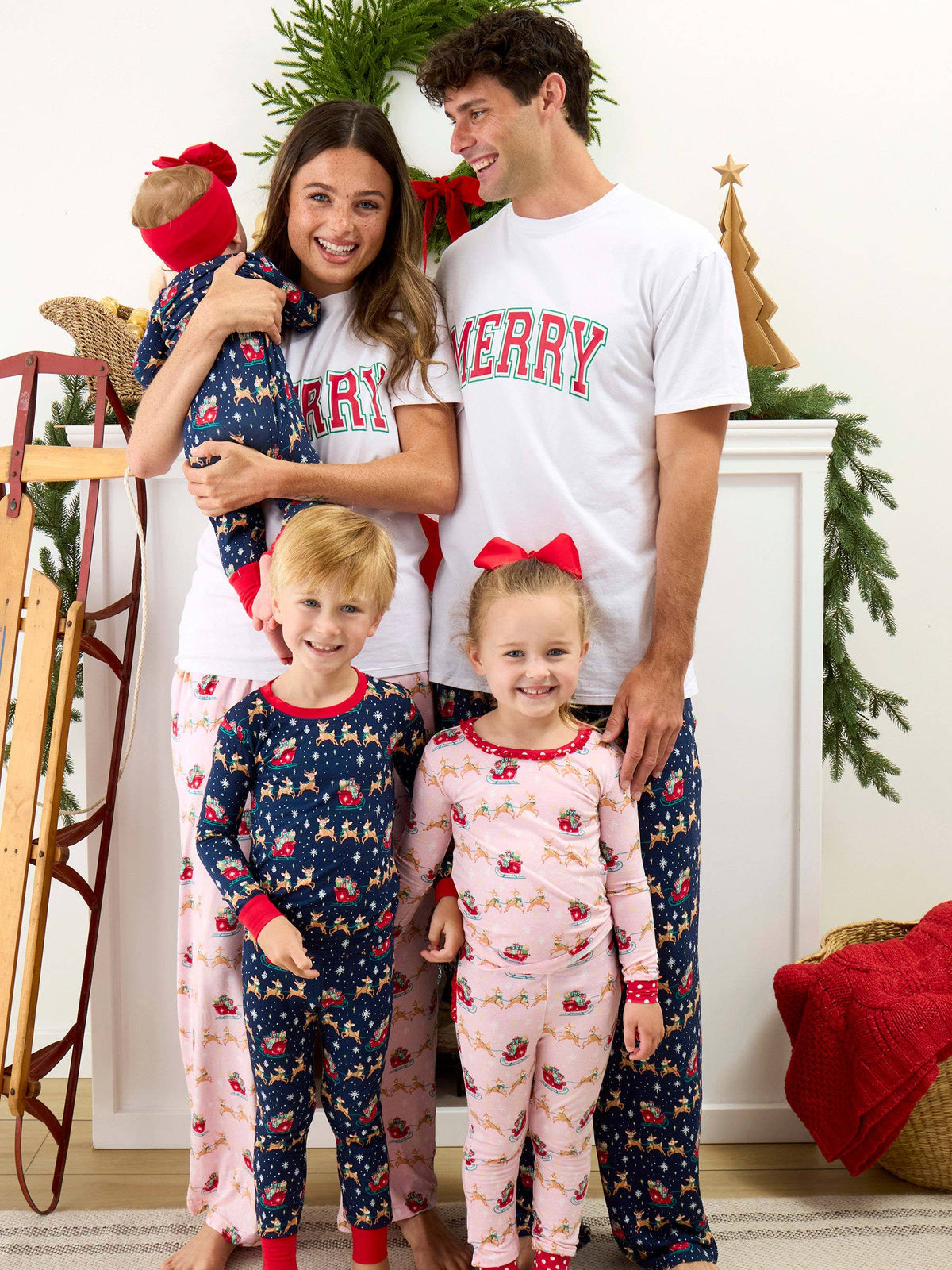 SoftSnooze™ Girls Bamboo Viscose Pink Christmas Reindeer Sleigh Ride Ruffle Long Sleeve Pajama Set: Pink / 9/10