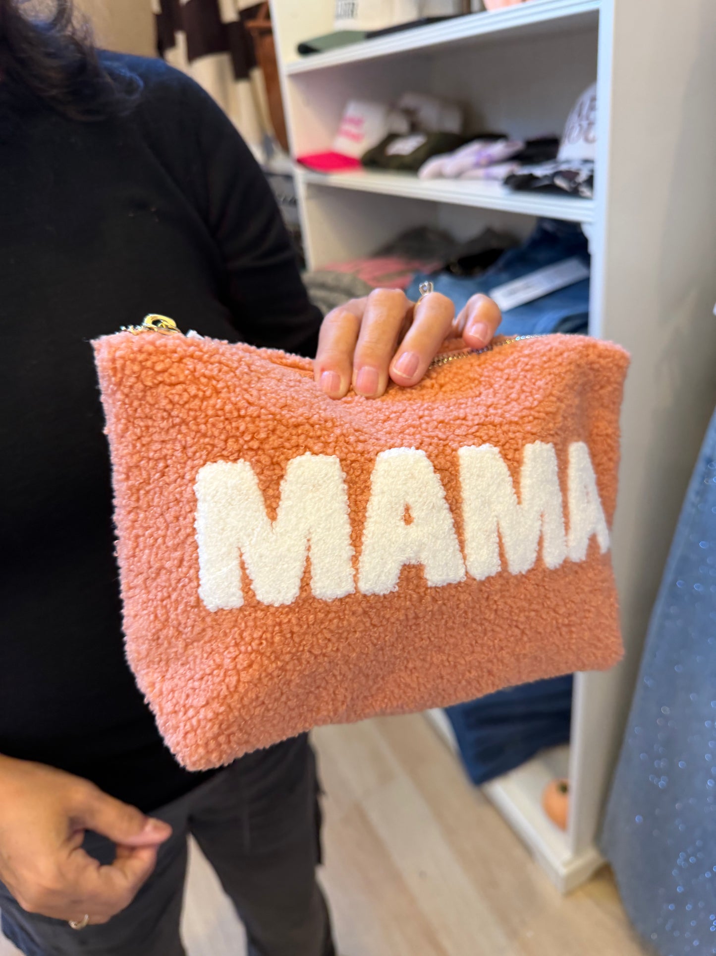 Mama Pouch