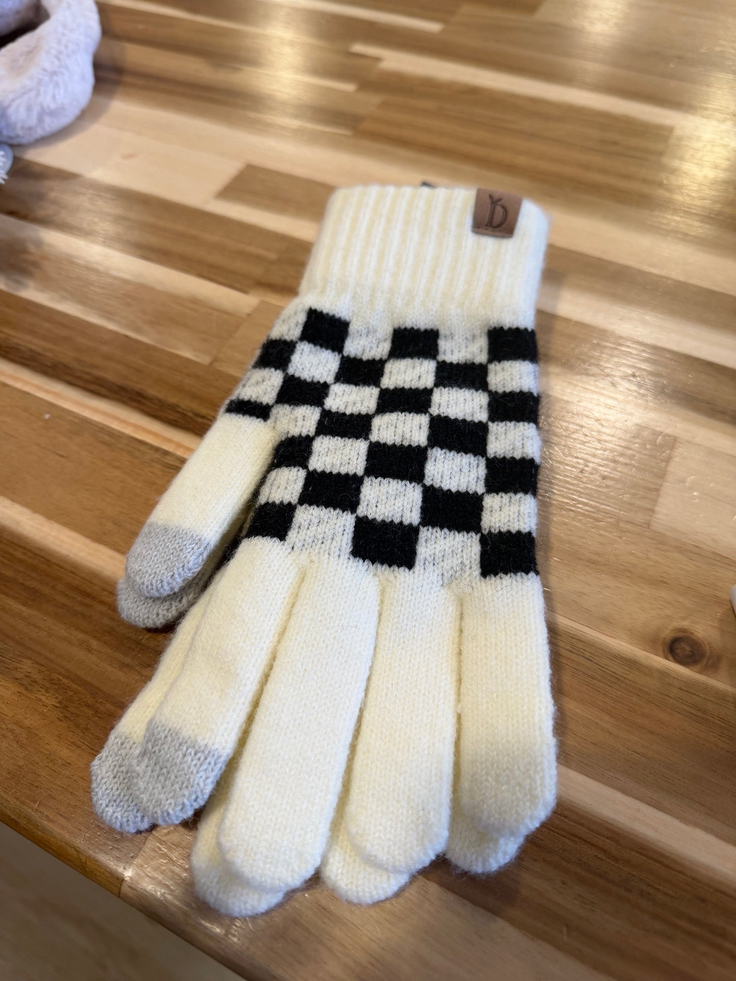 Checkered Gloves