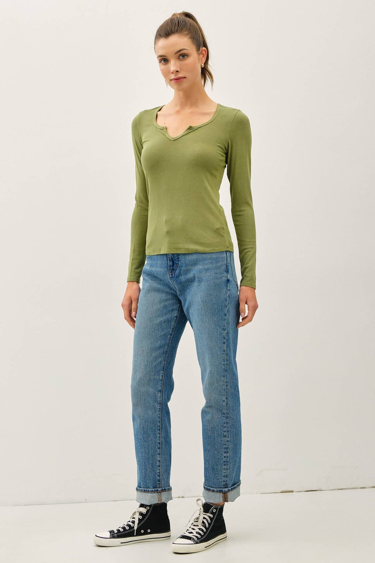 RIBBED NOTCHED NECK LONGSLEEVE BASIC TOP